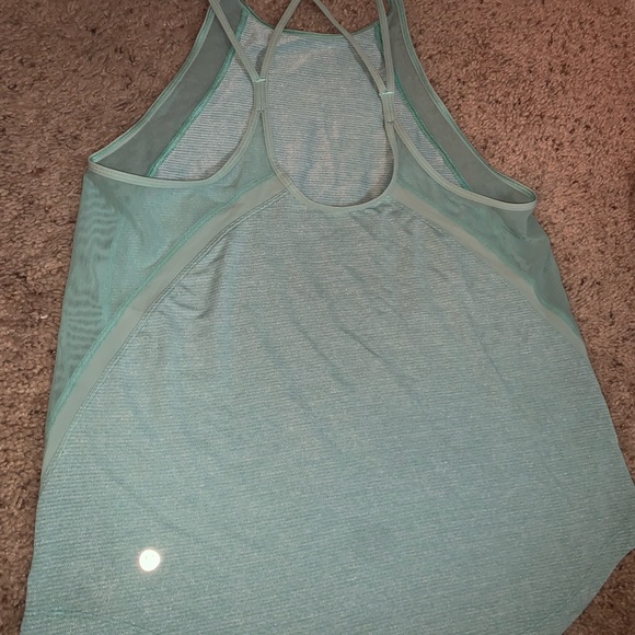 Lululemon size 8 turquoise tank top with cross back and side mesh ✨ - Picture 2 of 3
